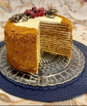Russian honey cake